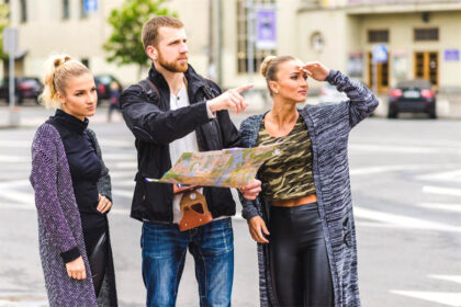 the Traveler Hires the Wrong Tour Guide